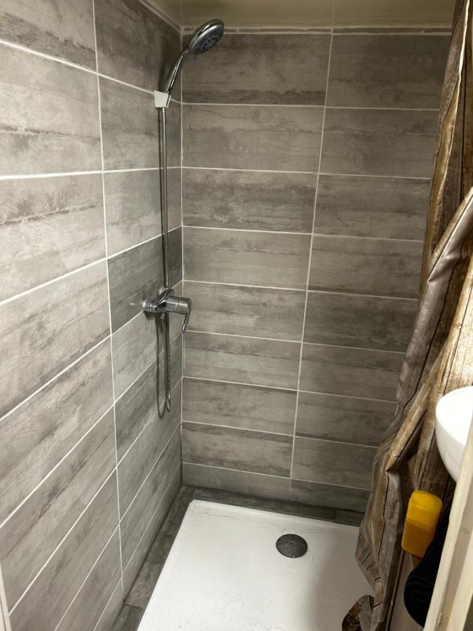 Appartement 2 Chambres 브리뇰 외부 사진