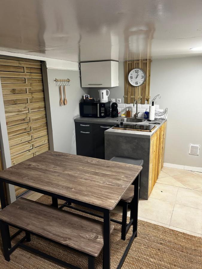 Appartement 2 Chambres 브리뇰 외부 사진
